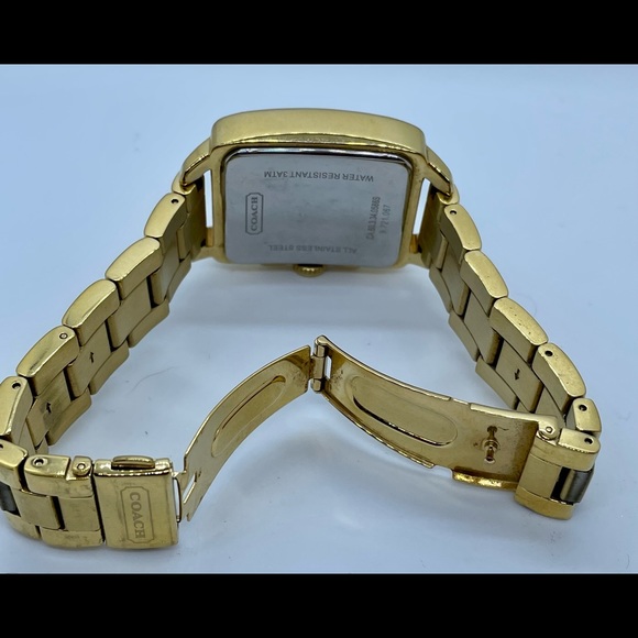 Coach Watch - Picture 3 of 4
